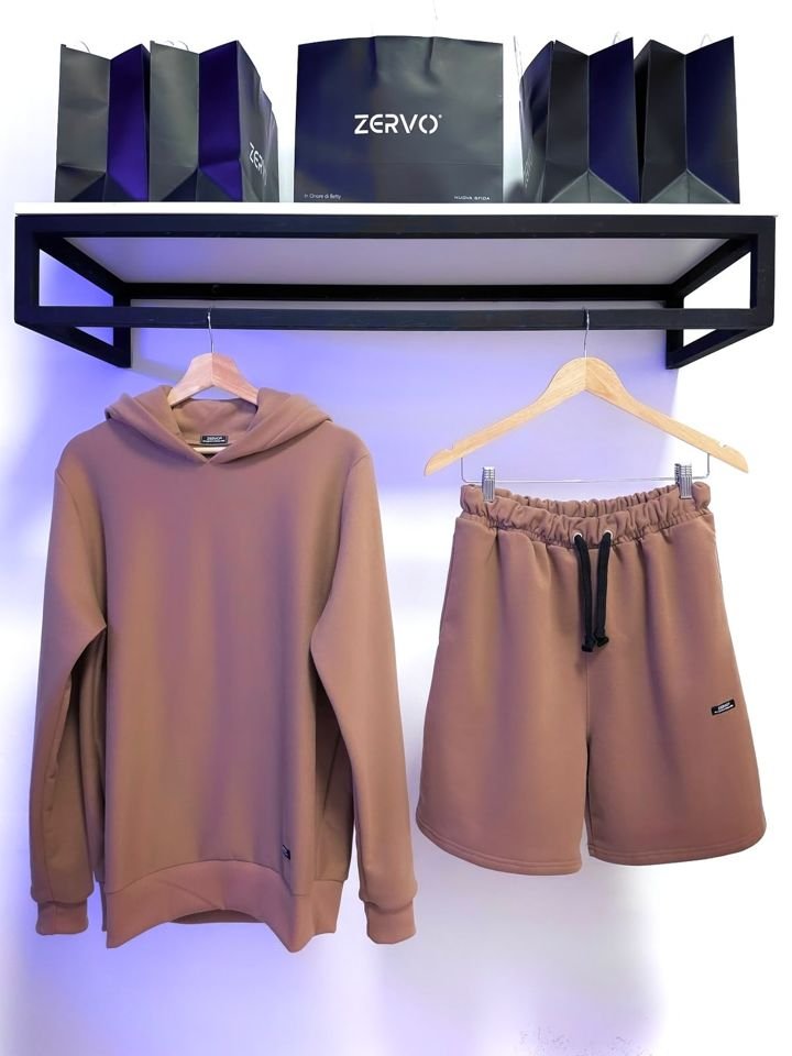 Conjunto café ZERVO en percha